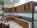 Tủ bếp nhôm vân gỗ Quốc Anh Door (1)