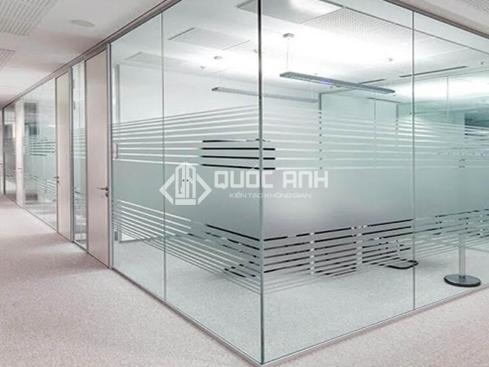 Kích thước cửa kính cường lực theo phong thủy 