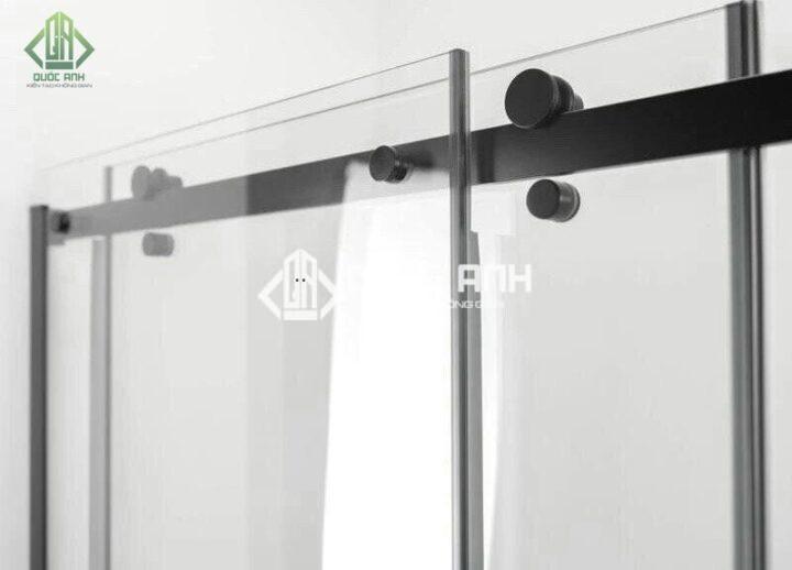 Một vài lưu ý cần biết khi sử dụng phòng tắm kính. 