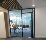 vach-nhom-kinh-xingfa-quoc-anh-door (2)