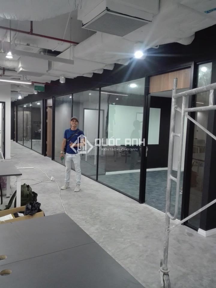 vach-nhom-kinh-xingfa-quoc-anh-door (2)