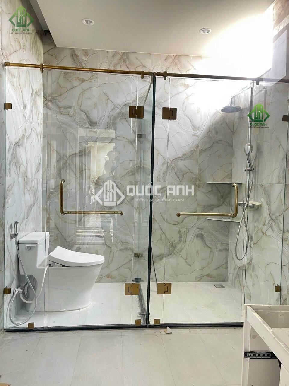 Phòng Tắm Kính Cường Lực