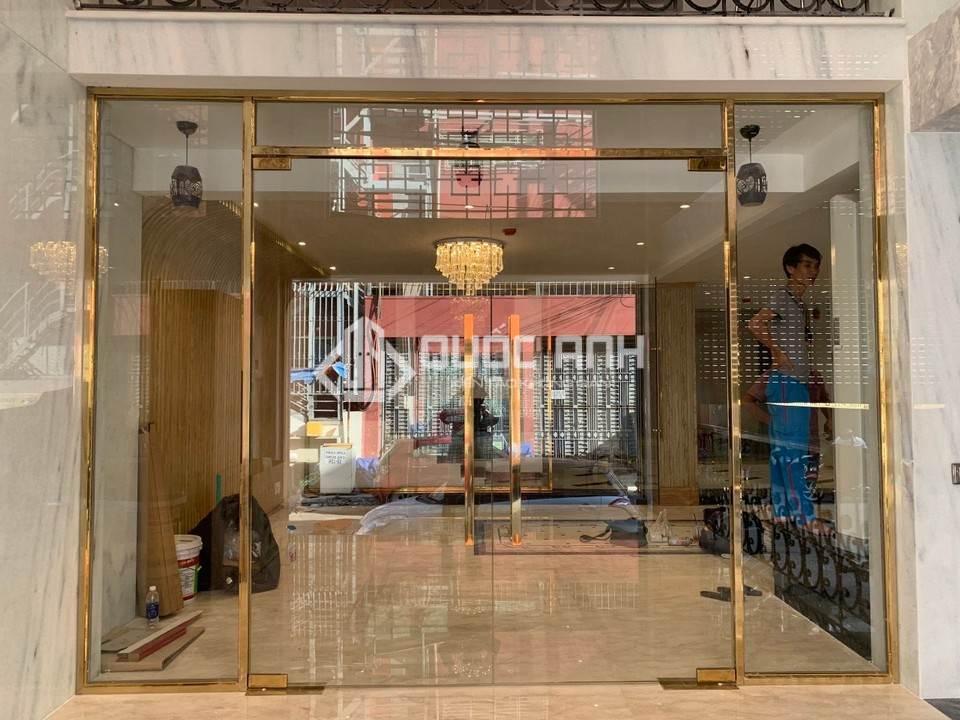 Kính cường lực