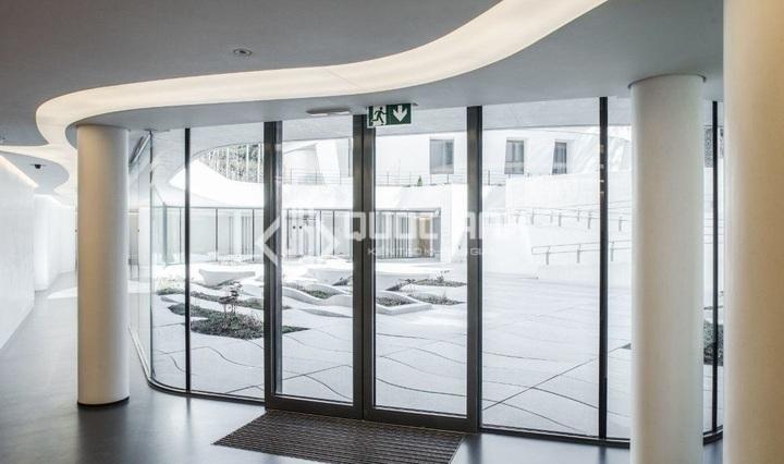 Cửa trượt tự động Hàn Quốc sử dụng các thiết bị thông minh. 