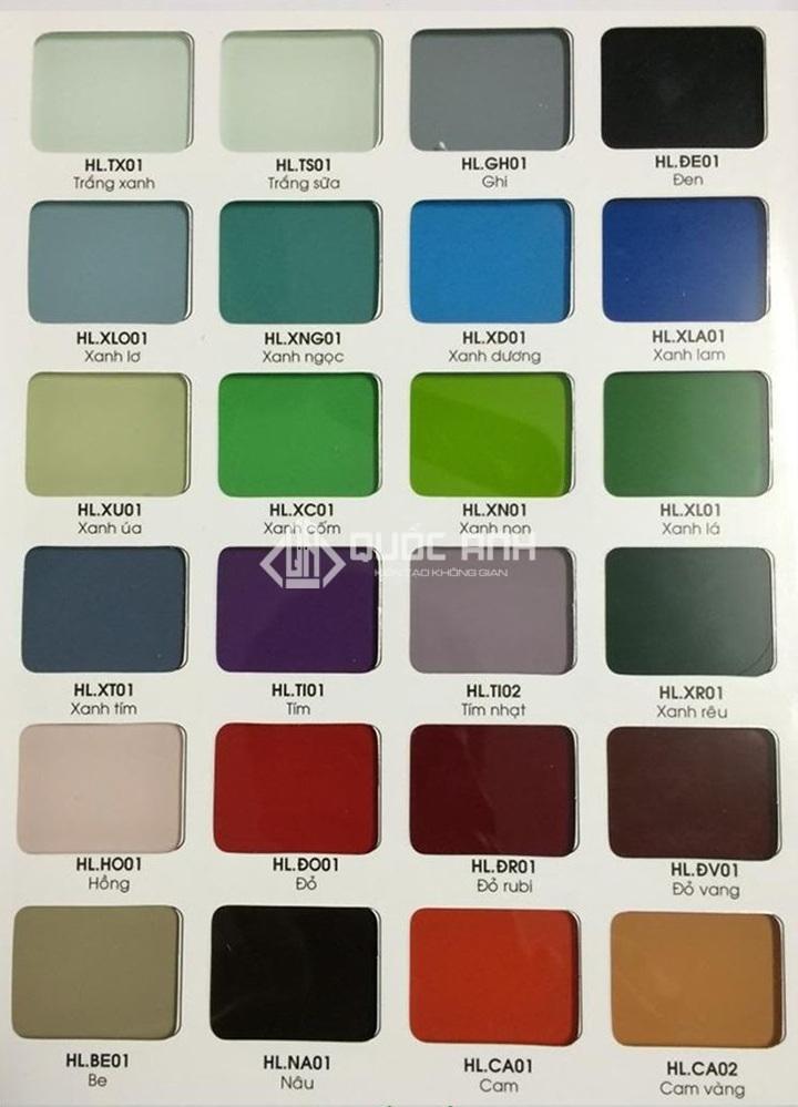 Kính ốp bếp có bảng màu đa dạng phong phú. 