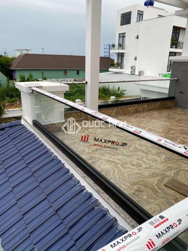 Quốc Anh Door cam kết giá thi công luôn tốt và cạnh tranh nhất thị trường. 