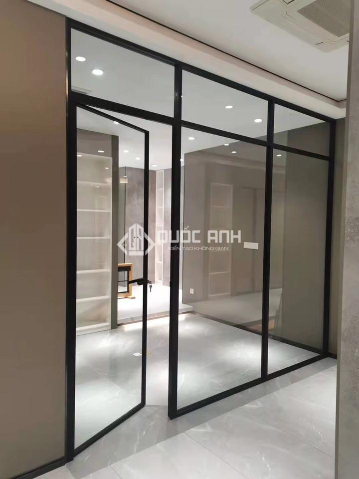Cửa kết hợp vách nhôm Slim sang trọng. 