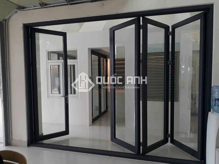 cua-nhom-kinh-van-phong-quoc-anh-door (9)