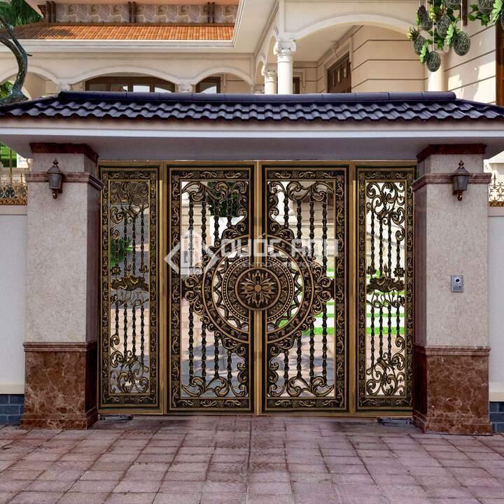 Cổng nhôm được được thiết kế nguyên khối cầu kỳ. 