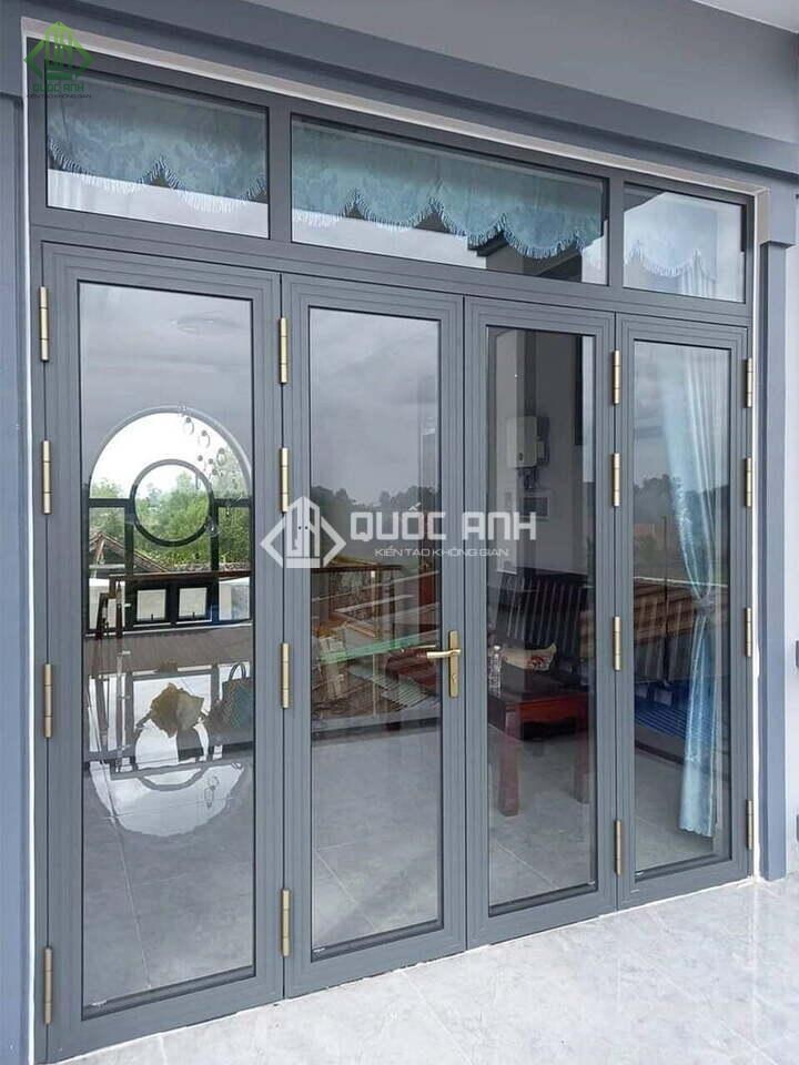 Cửa nhôm Xingfa xám ghi 4 cánh.