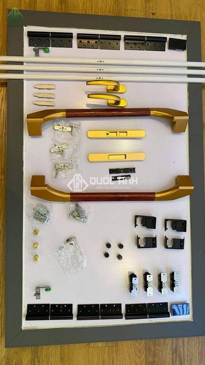 Phụ kiện đồng bộ sang trọng. 