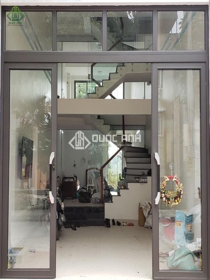 Cửa trượt quay Zhongkai hiện đại.