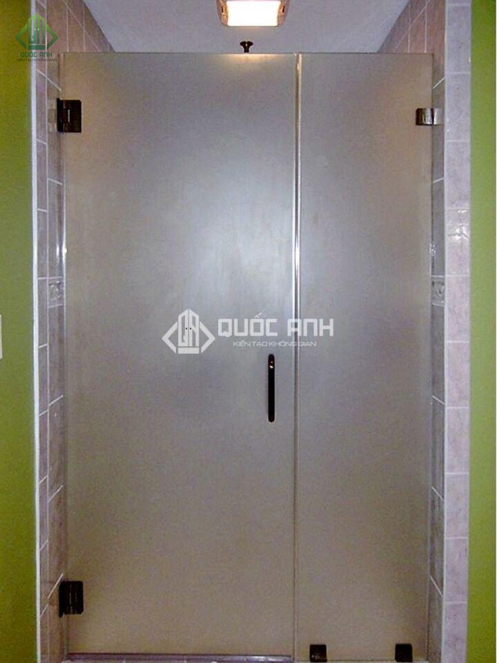 Lắp đặt phòng tắm kính không chỉ đẹp mà còn vệ sinh, sạch sẽ. 