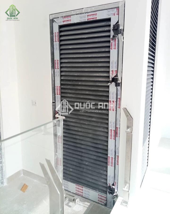 Quốc Anh Door chuyên lắp đặt cửa nhôm Xingfa giá tốt. 