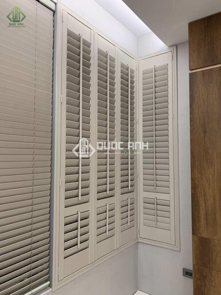 Cửa chớp nhôm lật.