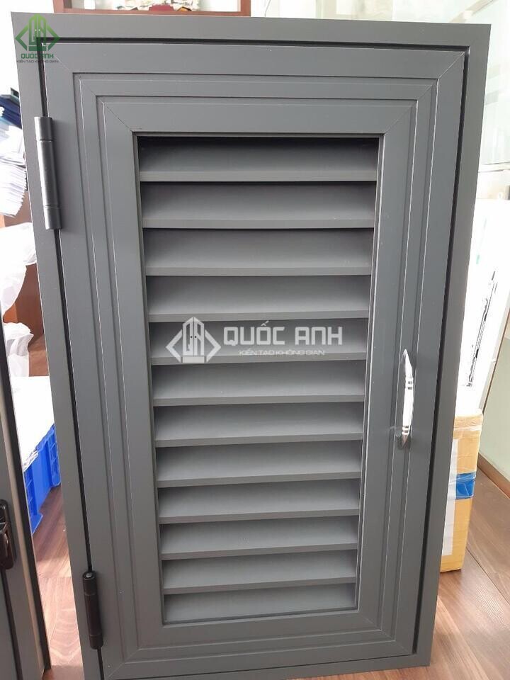 Cửa chớp nhôm cố định. 