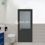 cua-nhom-nha-ve-sinh-quoc-anh-door (7)