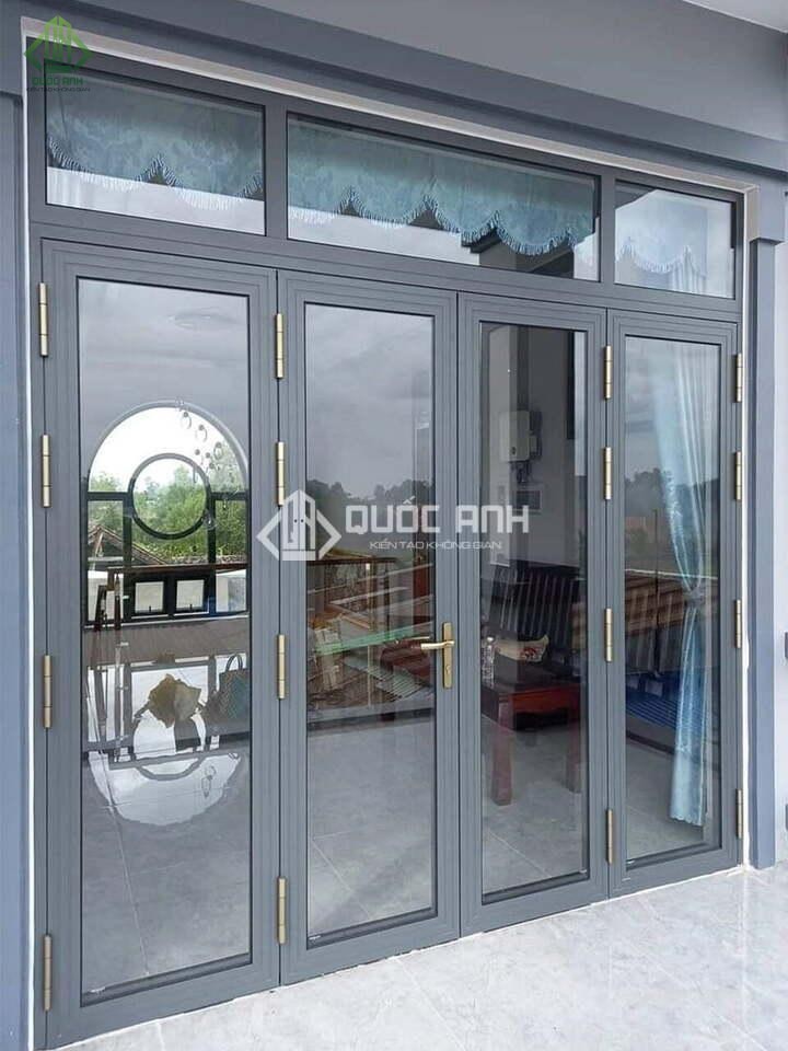 Cửa nhôm kính đang rất được ưa chuộng hiện nay.