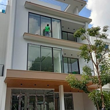 Công trình cửa kính cường lực tại Gò Vấp