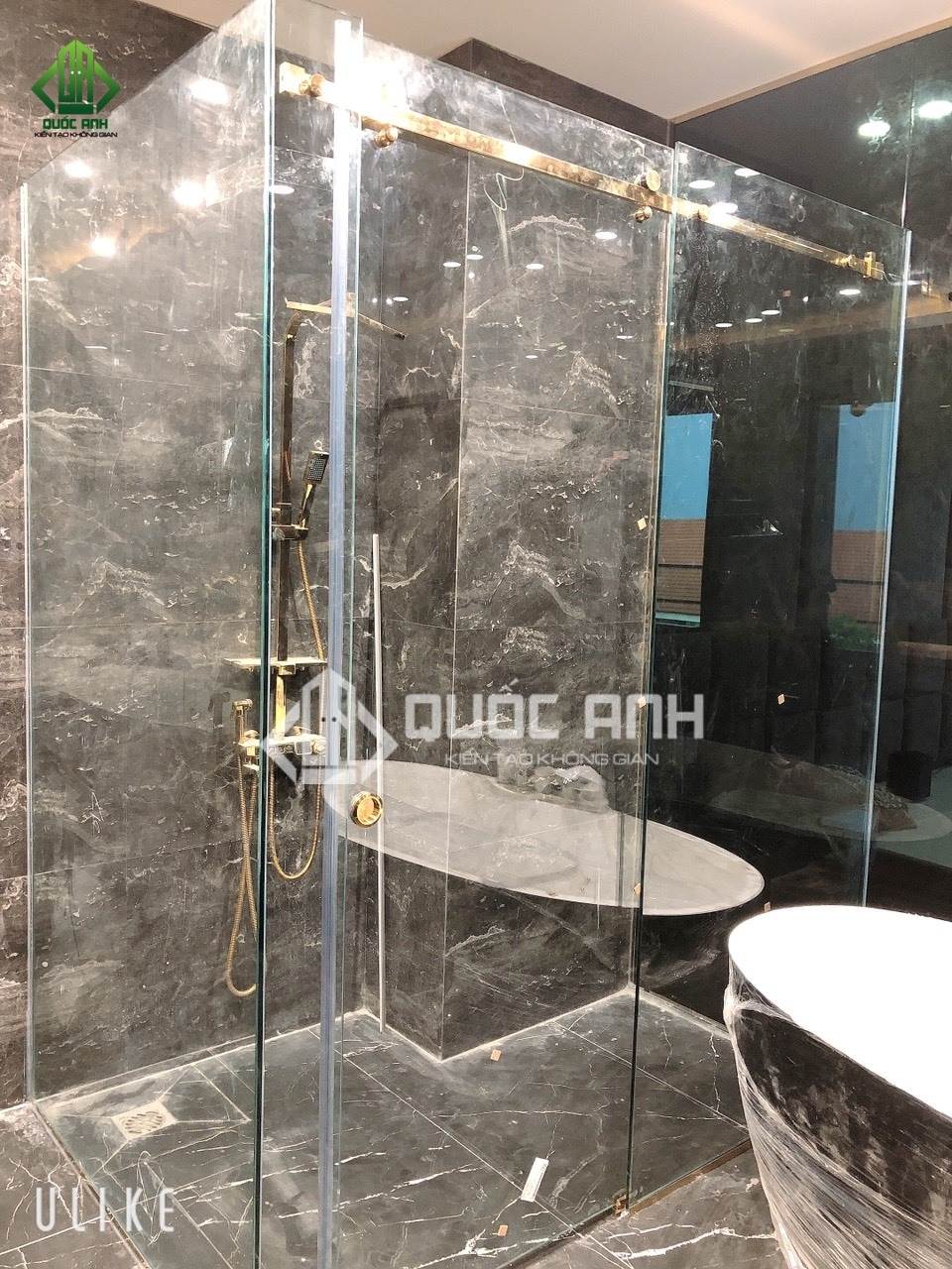 10 mẫu phòng tắm kính đẹp, thiết kế hiện đại 2024