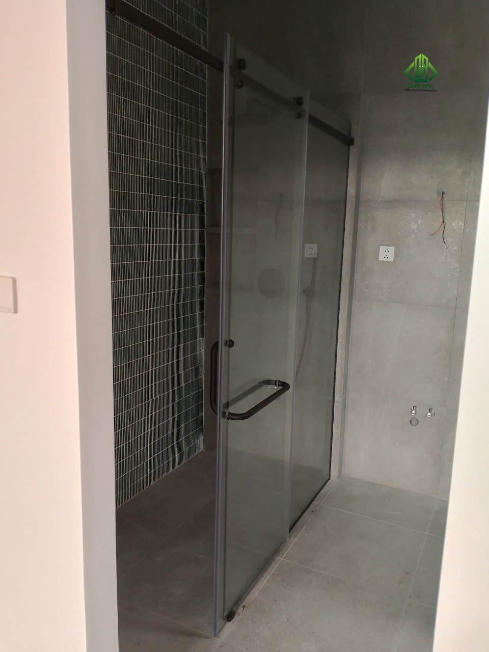 10 mẫu phòng tắm kính đẹp, thiết kế hiện đại 2024